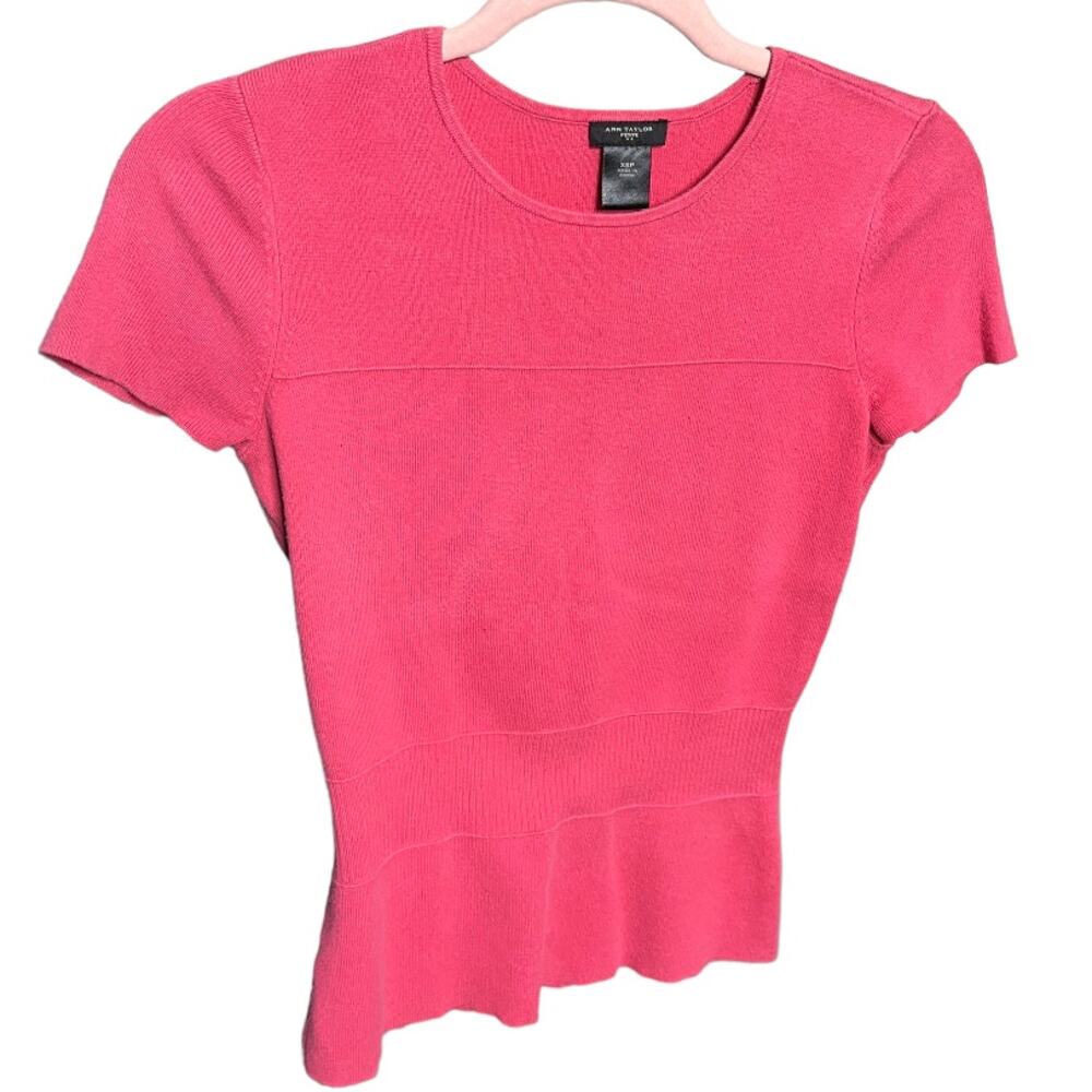 Ann Taylor Petite fuchsia pink knit short sleeve sweater XSP